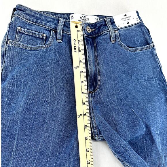 NWT Hollister Two-Toned Curvy High-Rise Mom Jeans Size 3R/W26 with Raw Hem - Picture 5 of 9
